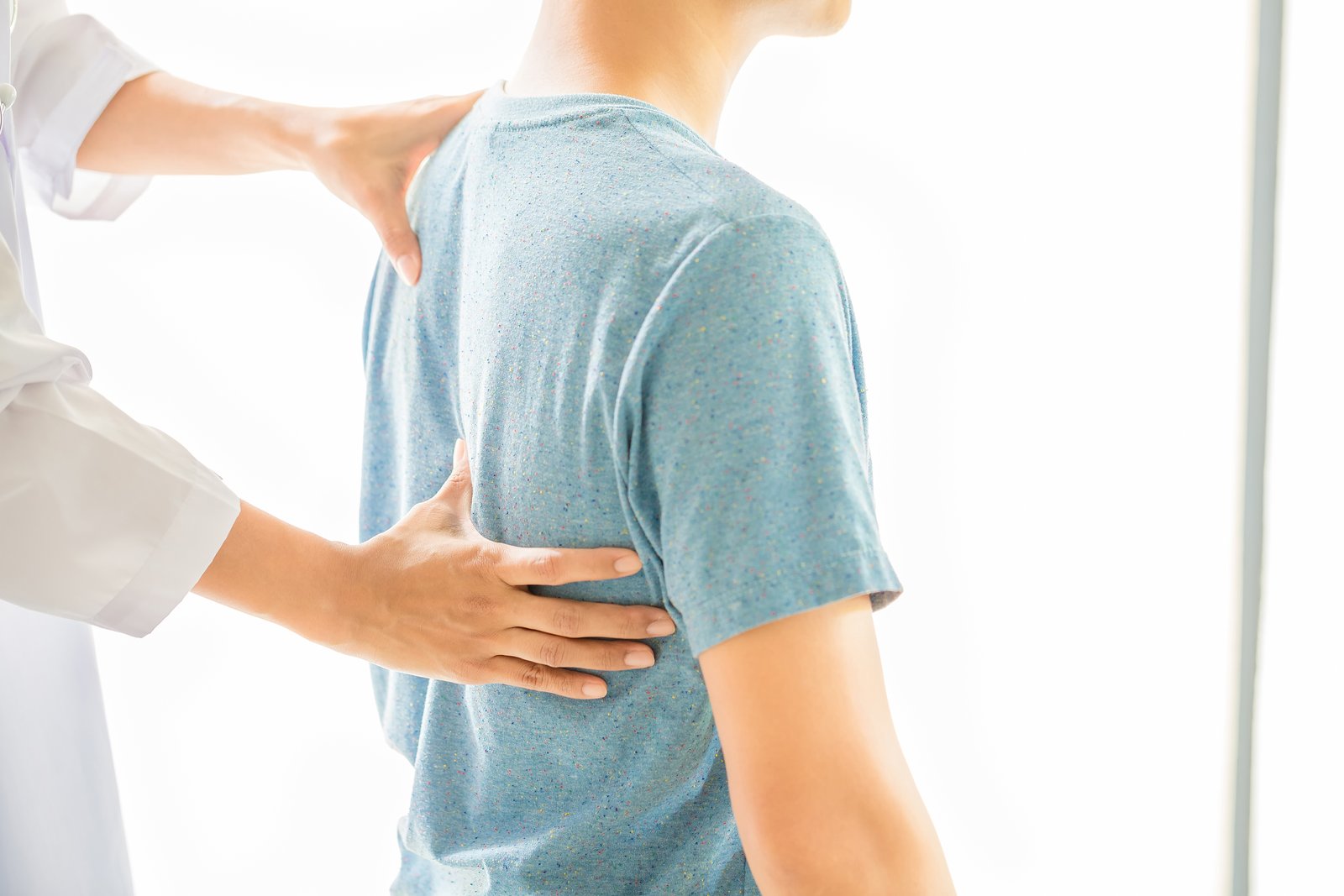 Physiotherapy at Ishwaryam Spine & Joint Clinic for effective back pain relief in Thiruvarur.